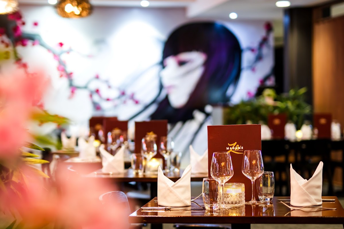 Madame Za Restaurant And Bar